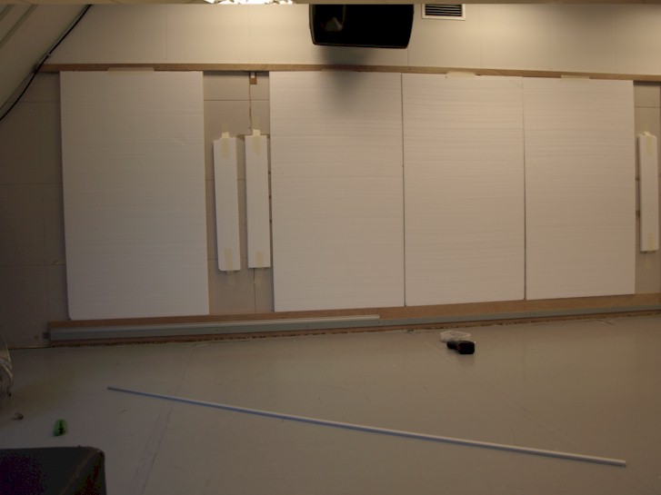 spiegelwanden gymzaal opvulling frame met tempex